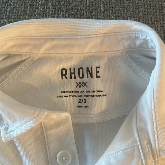Rhone Toddler white polo - size 2/3 - Picture 2 of 4